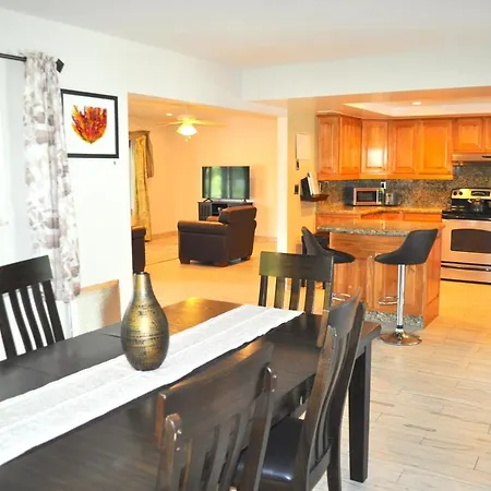 Lovely 3-Bd, Walk To Bars, 9 Min Drive From Beach! Heated Pool. Fort Lauderdale Exterior photo